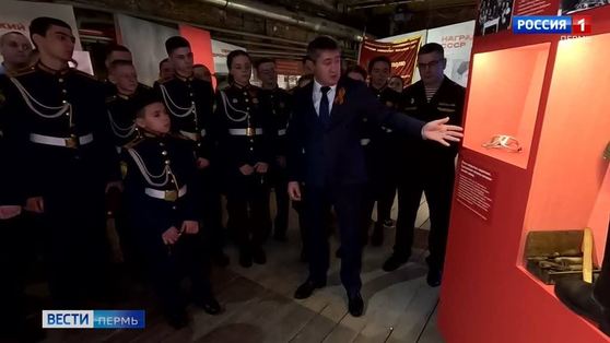 Глава Прикамья провел «Экскурсию со Знанием» для школьников 