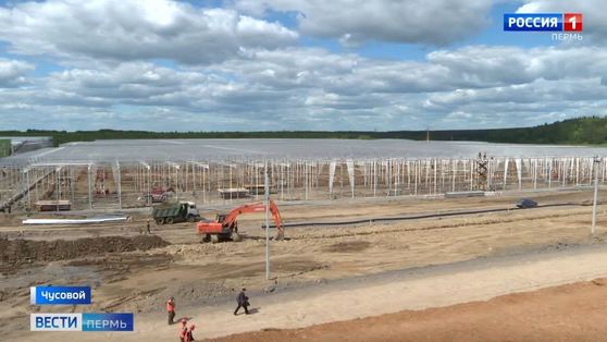 В Чусовом заканчивается строительство большого тепличного комплекса 
