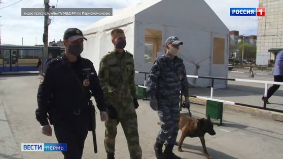Самоизоляция: полиция проверила территорию пермского автовокзала 
