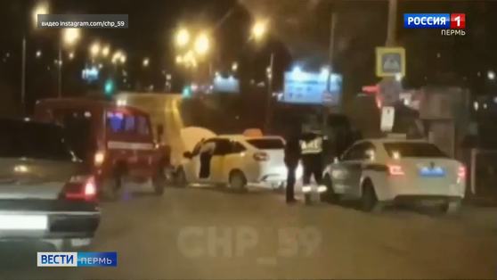 В ДТП на Садовом пострадали два человека
