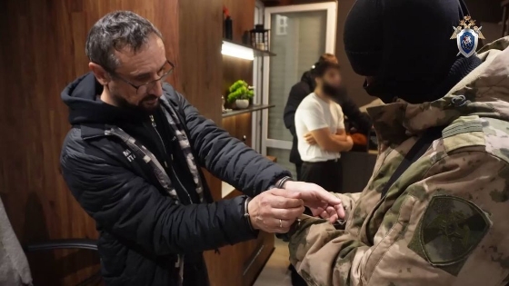 Заманивал в потайную комнату. В Прикамье владелец кафе обвиняется в преступлениях в отношении несовершеннолетних