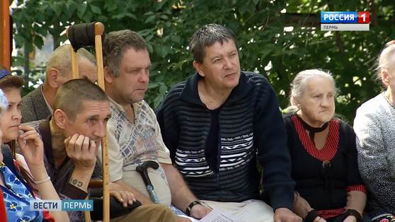 В Перми волонтеры устроили концерт для бездомных