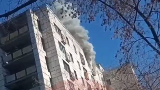 Следователи устанавливают обстоятельства гибели людей в пожаре на ул. К. Цеткин