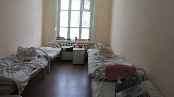 «Мы тут сходим с ума»: пациентка рассказала, что происходит в закрытой на карантин инфекционке на Пушкина  