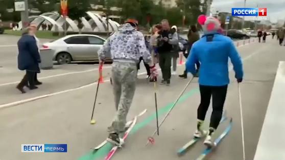 Зима близко: в центре Перми замечены лыжники