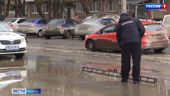 На ямы и выбоины можно пожаловаться в Единую дежурно-диспетчерскую службу