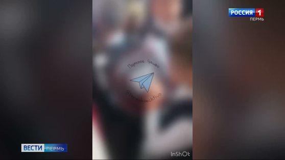 В пермском лицее из-за скопления детей  вылетело стекло из стенда