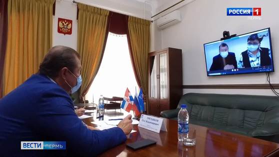 Депутаты вернулись к формату онлайн-приемов 