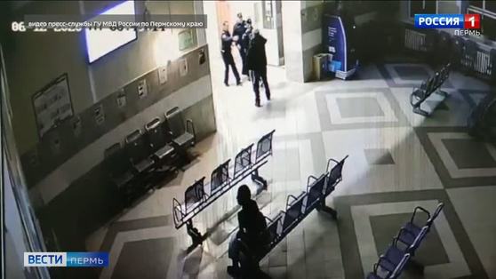 В Верещагино полицейские задержали вора через несколько секунд после кражи