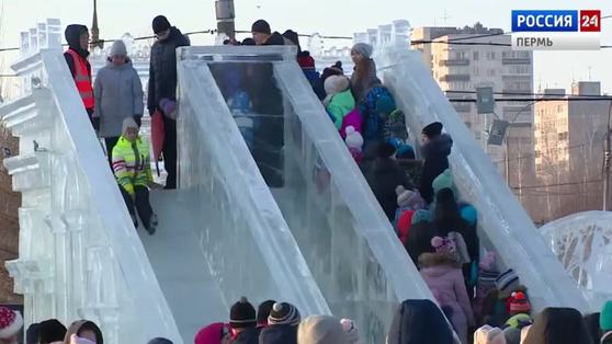 В районах Перми ледовые городки посвятят лесным животным, транспорту, 75-летию Победы 
