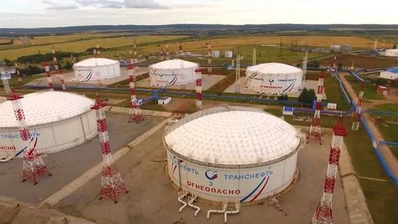 В Пермском крае прорвало нефтепровод