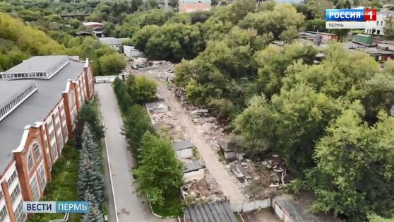 Снести нельзя оставить: на Разгуляе продолжают ломать частные гаражи 