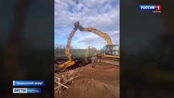 Под Чердынью из болота вытащили экскаватор