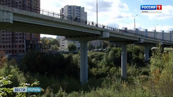 Чиновники: Средняя дамба вне опасности