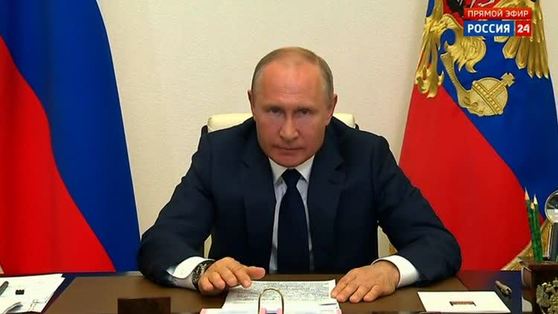 Владимир Путин: период нерабочих дней завершается с 12 мая