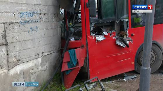 34 пострадавших: по факту ДТП с автобусом возбуждено два уголовных дела
