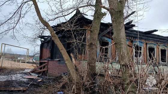 Два человека погибли на пожаре в Суксунском округе