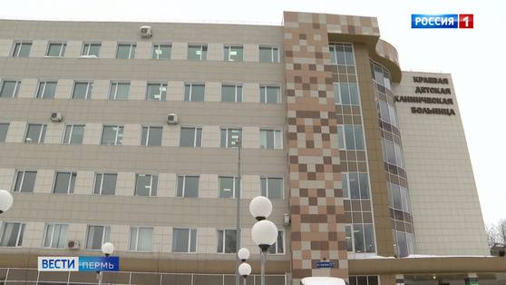 Врачи рассказали о состоянии пострадавших от схода снега бабушки и внучки
