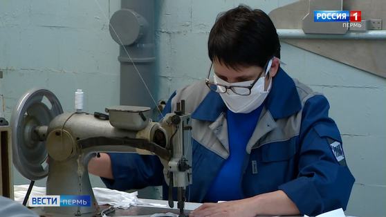 В «Протон-ПМ» наладили пошив масок и изготовление антисептика
