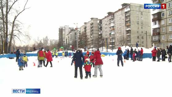 Проект "Доступный лёд" восстанавливает хоккейные коробки 