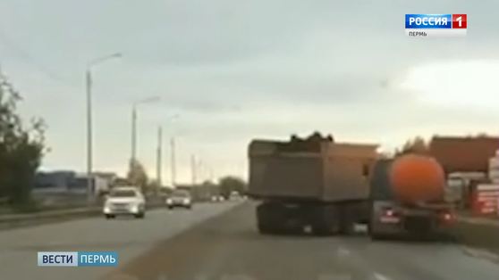 В Прикамье не поделили дорогу КАМАЗ с бензовозом