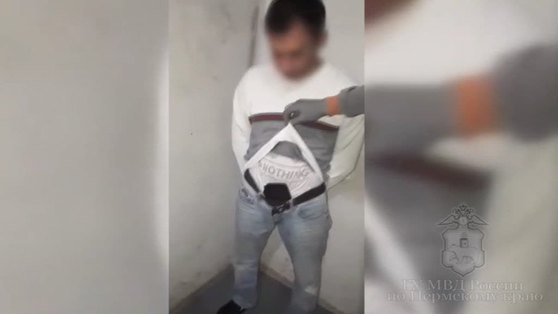 В Перми полицейские задержали дилера, хранившего 400 граммов гашиша в носке 