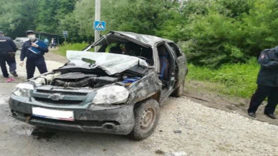 В Прикамье внедорожник опрокинулся в кювет